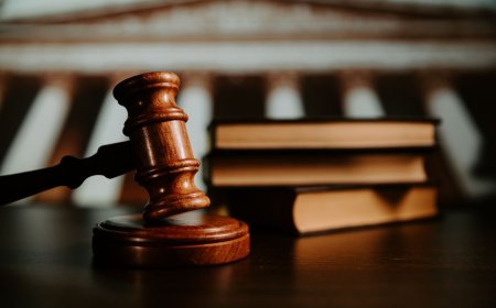 പ്രായപൂര്‍ത്തിയാകാത്ത പെണ്‍കുട്ടിയെ പീഡിപ്പിച്ച കേസില്‍ പ്രതിക്ക് 111 വര്‍ഷം കഠിന തടവും പിഴയും വിധിച്ച്‌ കോടതി