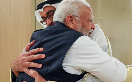 'സഹോദരന് നന്ദി, സ്വന്തം വീട്ടിലെത്തിയ പോലെ'; യുഎഇയിൽ എത്തിയ പ്രധാനമന്ത്രിയെ സ്വീകരിച്ച് പ്രസിഡന്‍റ് ഷെയ്ഖ് മുഹമ്മദ്